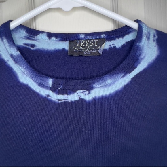 ‼️2/$10‼️Tryst I Tops I 9s I Vintage Cotton long sleeve - Picture 2 of 3